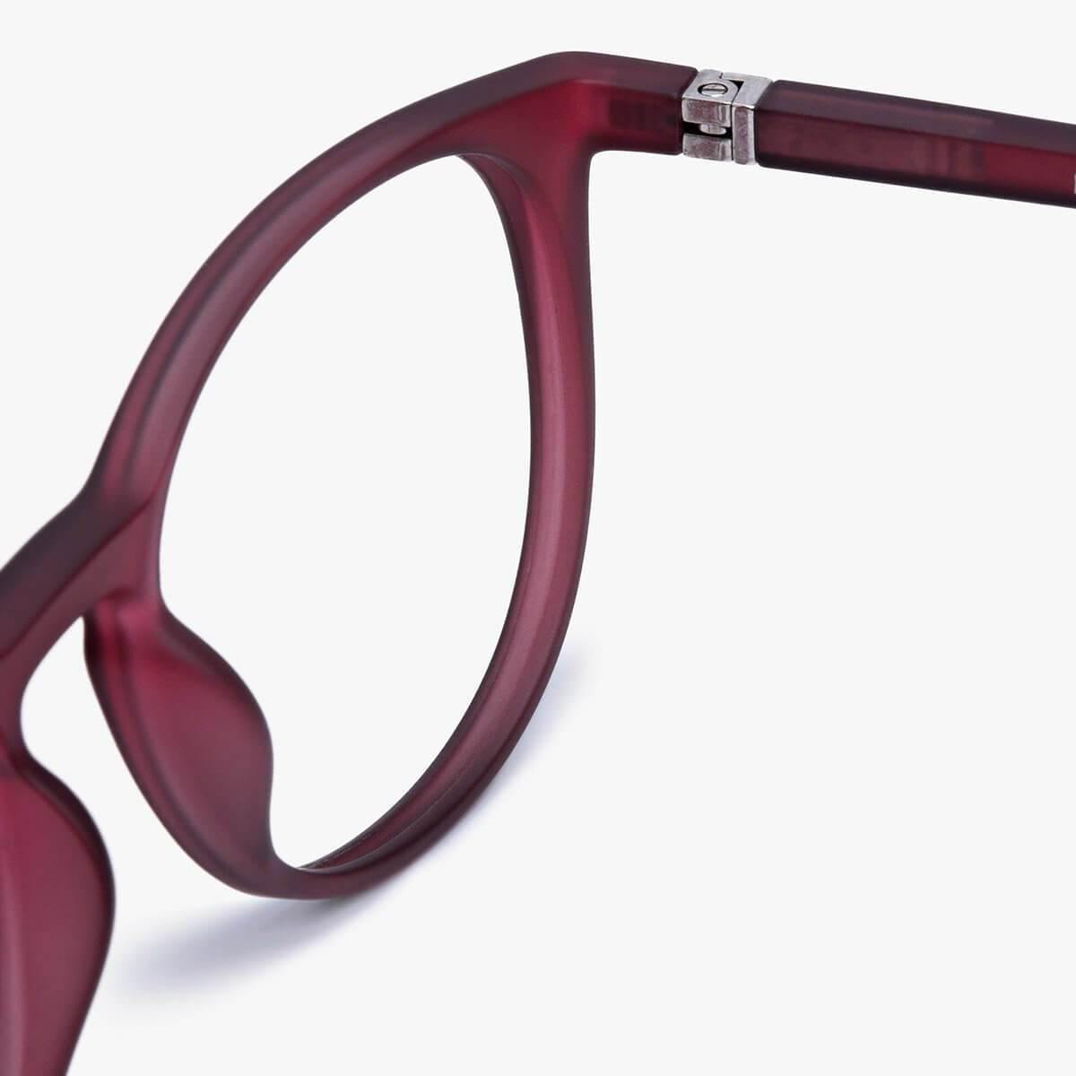 Luxreaders stylish Stockholm Red Reading glasses. Made from Rubber in a Iconic shape.