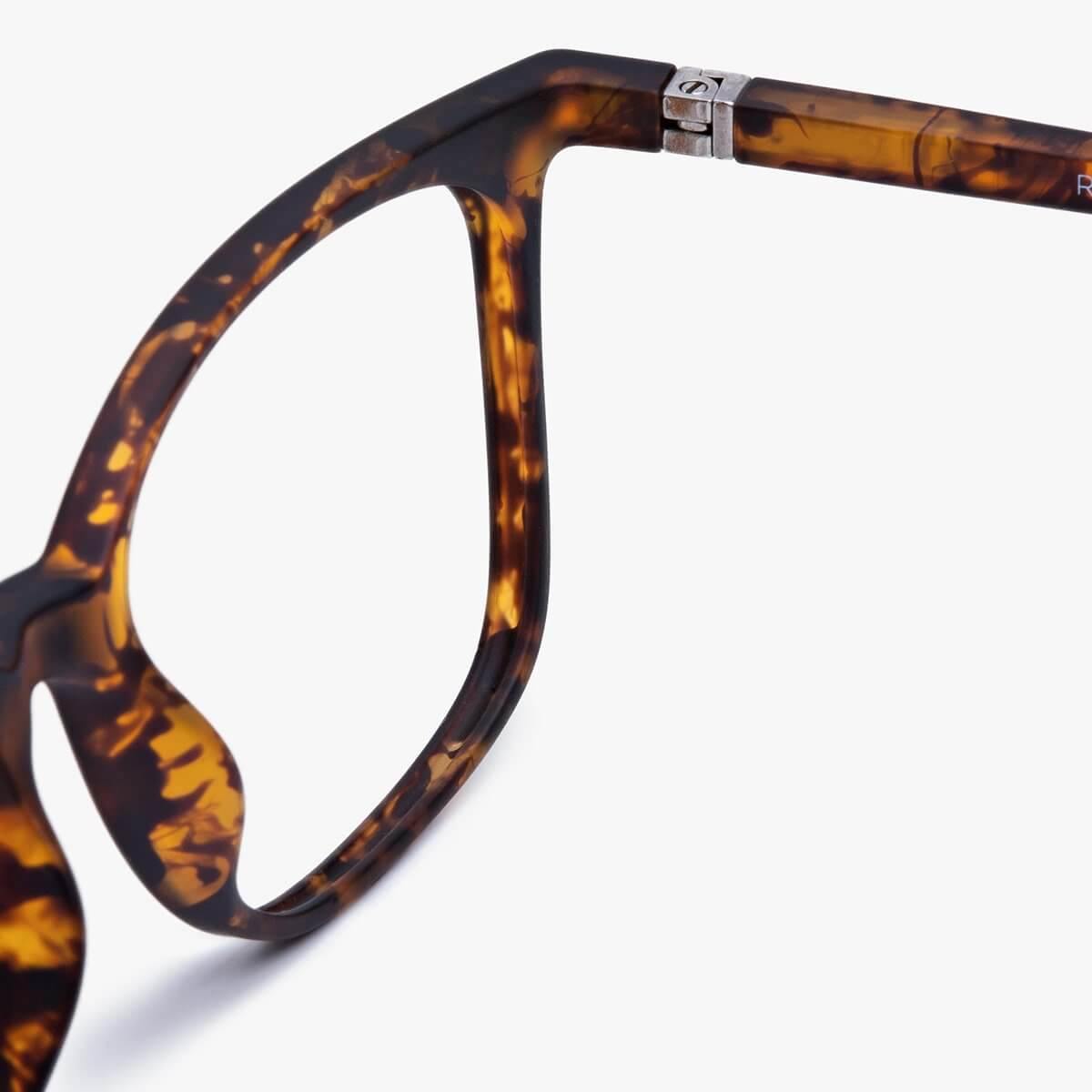 Men's Fyn Turtle with dark tortoiseshell pattern and metal hinge detail