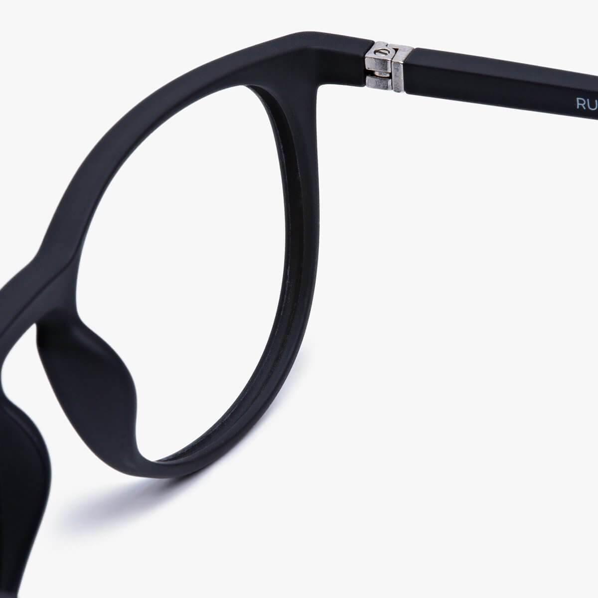 Close-up of black men's Stockholm glasses from Luxreaders